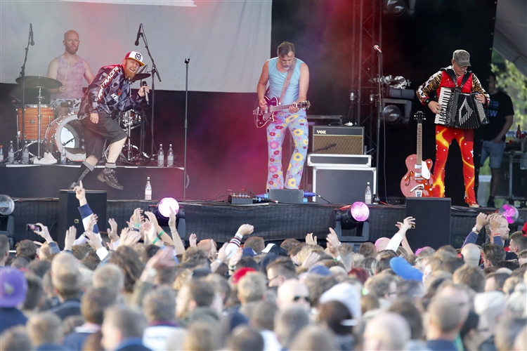 SommarRock Svedala - Fredag - 2015 - Joddla med Siv