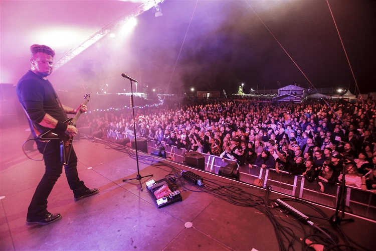 SommarRock Svedala - Fredag - 2015 - Mustasch
