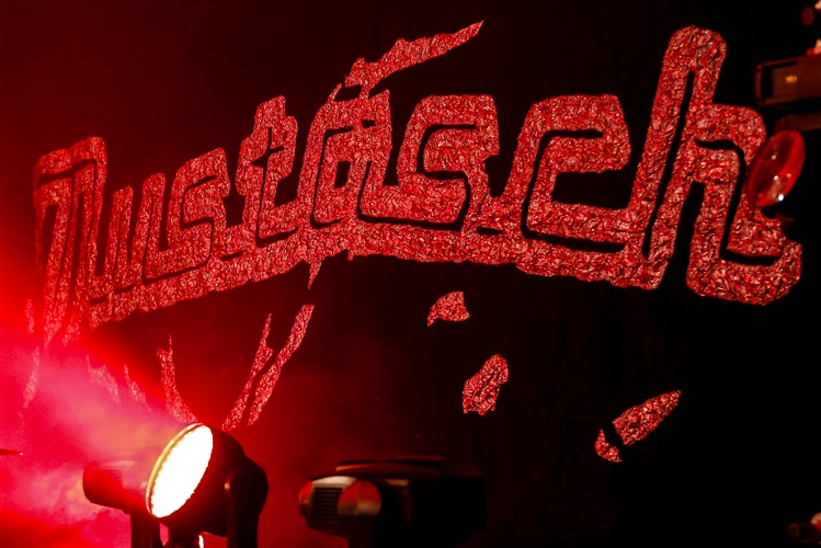 SommarRock Svedala - Fredag - 2015 - Mustasch